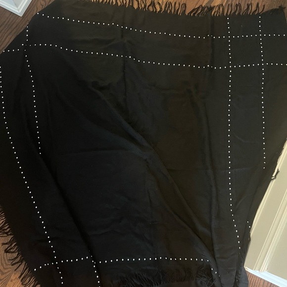 Cucci shawl - Picture 4 of 11